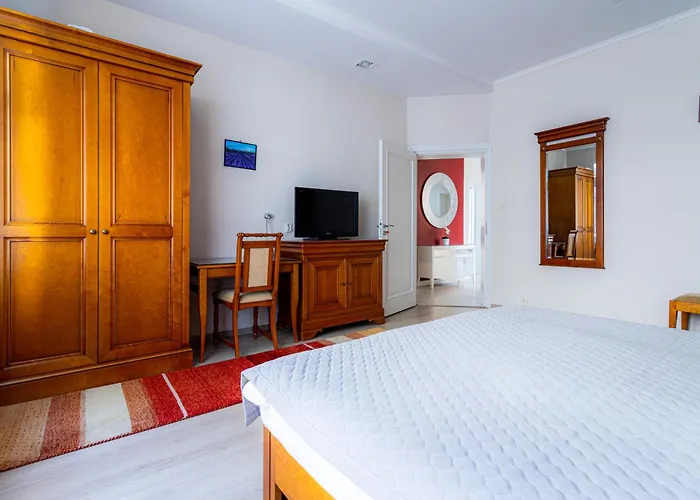 Victus Apartamenty, Fresco